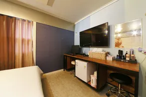 Starry Night Hotel - Image 4