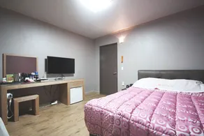 Ulsan Jinha Ariana Motel - Image 1