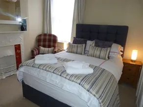 Victoria Guest House - Image 2