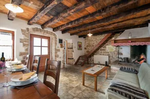 House Katarina - Image 2