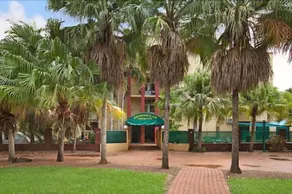 Peninsula Apartments Darwin - Image 3