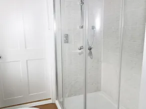 Waterfall Cottage - Image 2