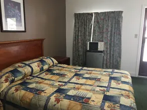 Barnetts Motel - Image 3