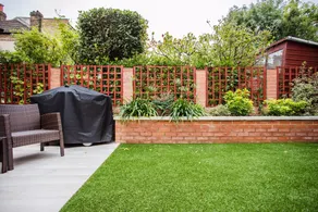 3 Bedroom Home With Skylight and Garden - Image 4