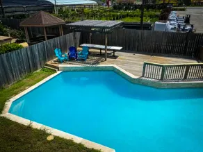 4Bdrm 3.5Bath 8Beds - Pool House - Image 2