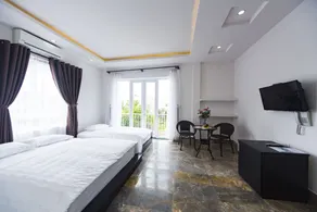 Hoi An White Villa - Image 2