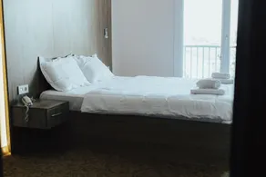 NY WORLD HOTEL - Image 5