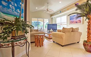 Naples vacation Rental, private pool, close to Vanderbilt Beach and De - Image 2