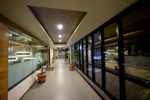 Hotel Middle Town - Image 2