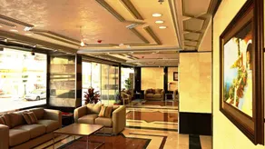 Gold Palace - Image 3