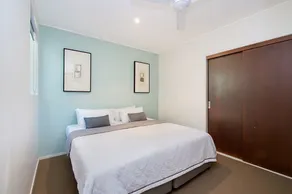 Paradiso Paradise - 3 Bed Apt with Balcony - Image 2