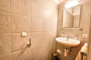 Ferienwohnung 'Mountainfarm Innertrein Natur' mit Bergblick, Gemeinschaftsgarten und Wi-Fi - Image 5