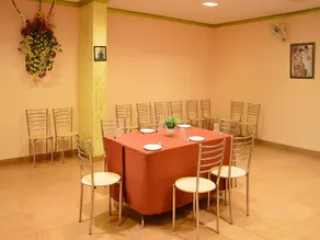 Hotel Rockwell by OYO Rooms - Image 5