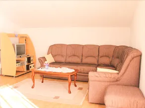House Giga - Image 3
