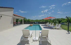 Stunning Home in Vodnjan With Outdoor Swimming Pool, Wifi and 3 Bedrooms - Image 5