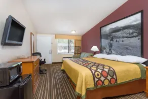 Super 8 Aberdeen Southern Pines - Image 2
