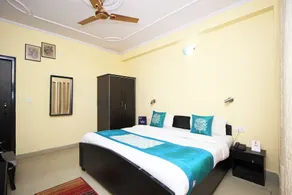 Hotel Traveller Inn by OYO Rooms - Image 2