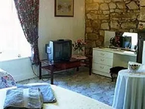 The Gun Inn - Image 2