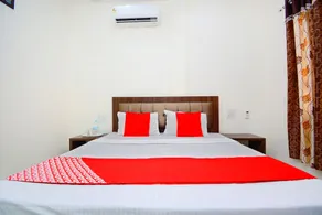 Hotel Red Rose by OYO Rooms - Image 2