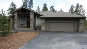 Hickory 26 4 Br home by RedAwning - Image 4