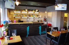 Spoton Hostel & Sportsbar - Image 3
