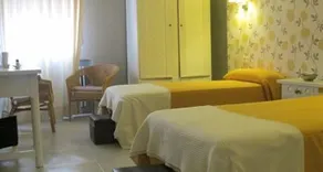 Hostal Sardon - Image 2