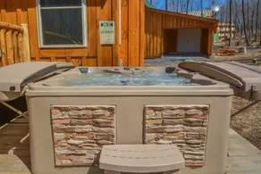 Big Log Lodge - Image 2