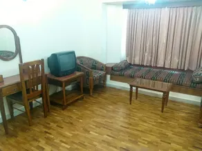 The Woods Manor - Image 5