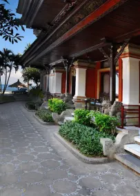 The Rishi Candidasa Beach Hotel - Image 4