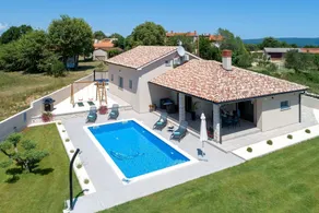 Voll ausgestattetes Ferienhaus mit Grill, Garten und Terrasse | Gartenblick - Image 4