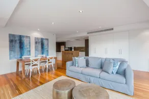 Melbourne Holiday Apts Williamstown - Image 5