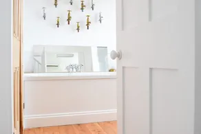 Stylish 2 Bedroom House In Nunhead With Garden - Image 2
