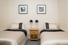 Prestwick Town Center Flat - Image 4