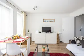 ASH Cosy Apartments 2 - Codling Close - Image 2