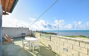 Stunning Home in Torre di Mezzo With Wifi and 3 Bedrooms - Image 2