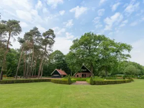 Country House in Nature - Image 2