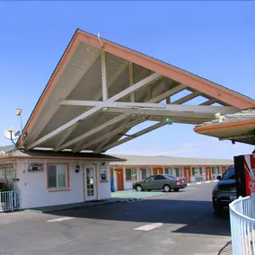 Budget Inn Greenfield - Image 3