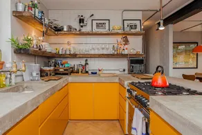 Camden Town Apartment - Image 2