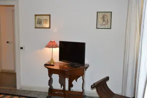 Labriola St Peter's House- Free parking - Image 5