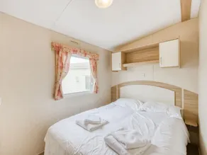 Gorgeous Home in Hastings With Sea Nearby - Image 2