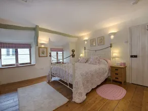 The Cottage - Image 4