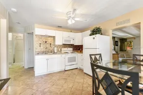 C&K's Island Retreat - Image 5
