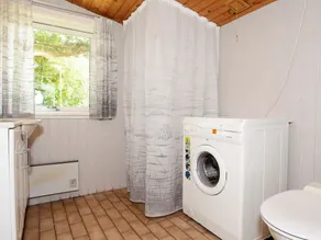 Quaint Holiday Home in Dannemare With Whirlpool - Image 2