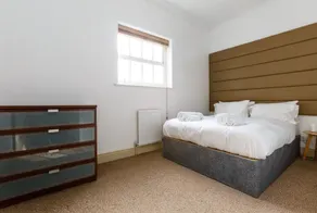 Amazing Detached House in Trendy Peckham Sleeps 6 - Image 3