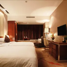 Cozy City Hotel - Image 2