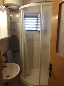 Guest House Roza - Image 2