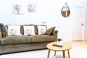 Sky-High 2 Bedroom in Brisbane CBD - Spectacular City and River Views - Image 5