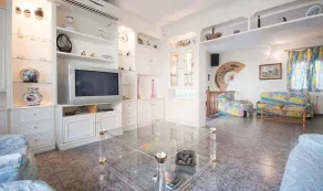 R1 Casa FRANCIA - Image 3
