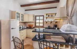 Amazing Home in Strpacici With Sauna, Wifi and 3 Bedrooms - Image 5