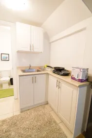 Studio Apartment near Kensington Market – Unit 3 - Image 5